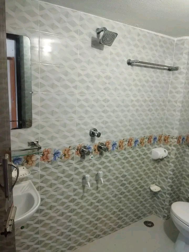 ফ্যামিলি ফ্ল্যাট ভাড়া দেওয়া হবে