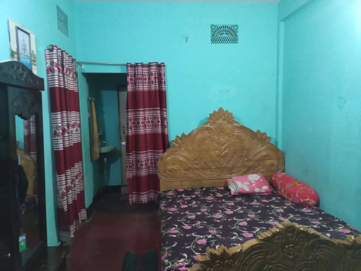 ছোট ফ্যামিলির জন্য ঘর ভাড়া দেওয়া হবে