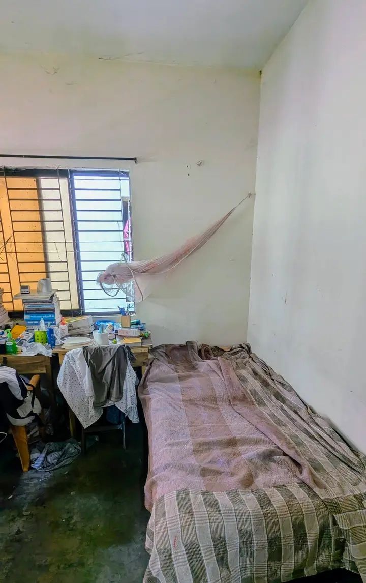 বাতাসপূর্ণ বেলকনি রুম ভাড়া