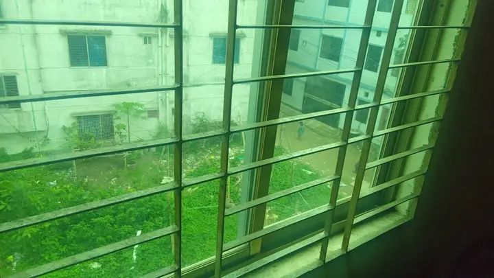 আলো-বাতাসপূর্ণ মেয়েদের ফ্ল্যাটে রুম ভাড়া হবে