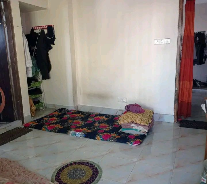 শুধুমাত্র ব্যাচেলরদের জন্য সিট ভাড়া দেয়া হবে