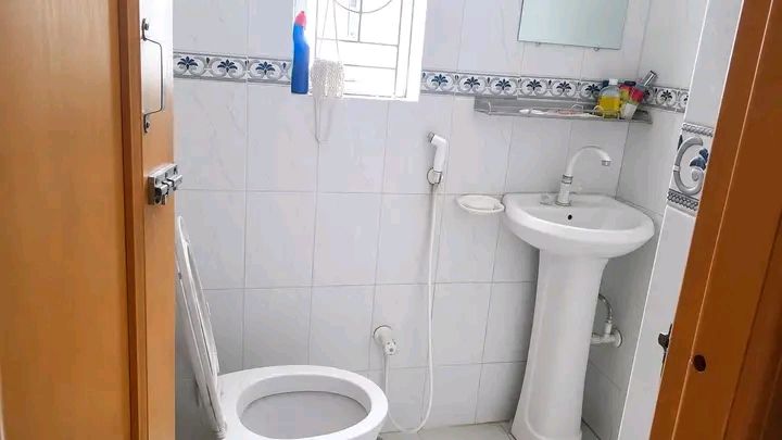 ব্যাচেলরদের জন্য ভাড়া দেওয়া হবে